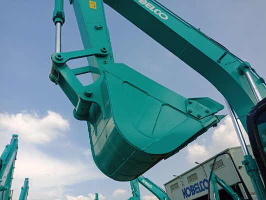 ầu 0.5 m3 máy xúc Kobelco SK130-10