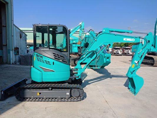 máy xúc Kobelco SK35SR-6 mới Nhật Bản