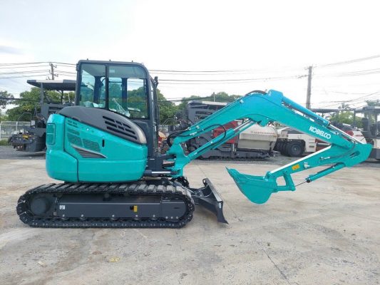 Máy xúc Kobelco SK50P-6 chính hãng