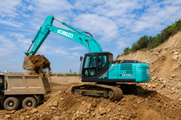 Máy xúc Kobelco SK200-10 thi công san lấp