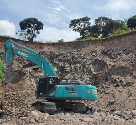 máy xúc Kobelco 35 tấn SK330-10 gầu 1,6 m3
