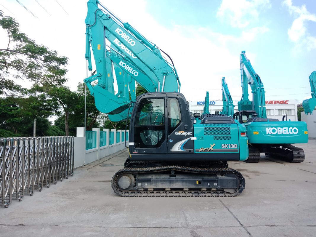 Giá SK130-10 mới hiện nay