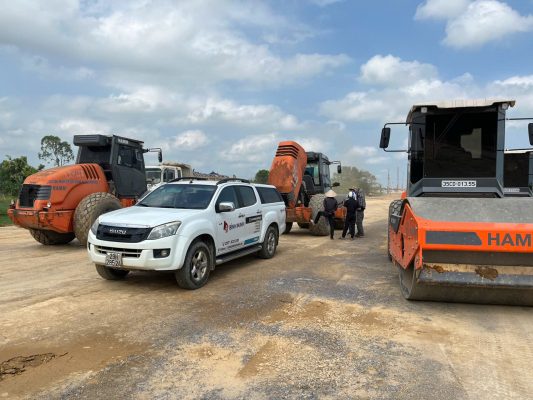 Lu rung HAMM HC119 thi công nền đường
